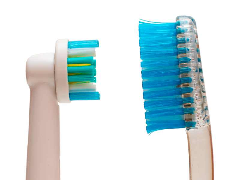 Cepillo-Manual-vs-Cepillo-Electrico-Clinica-Dental-MiBO -
